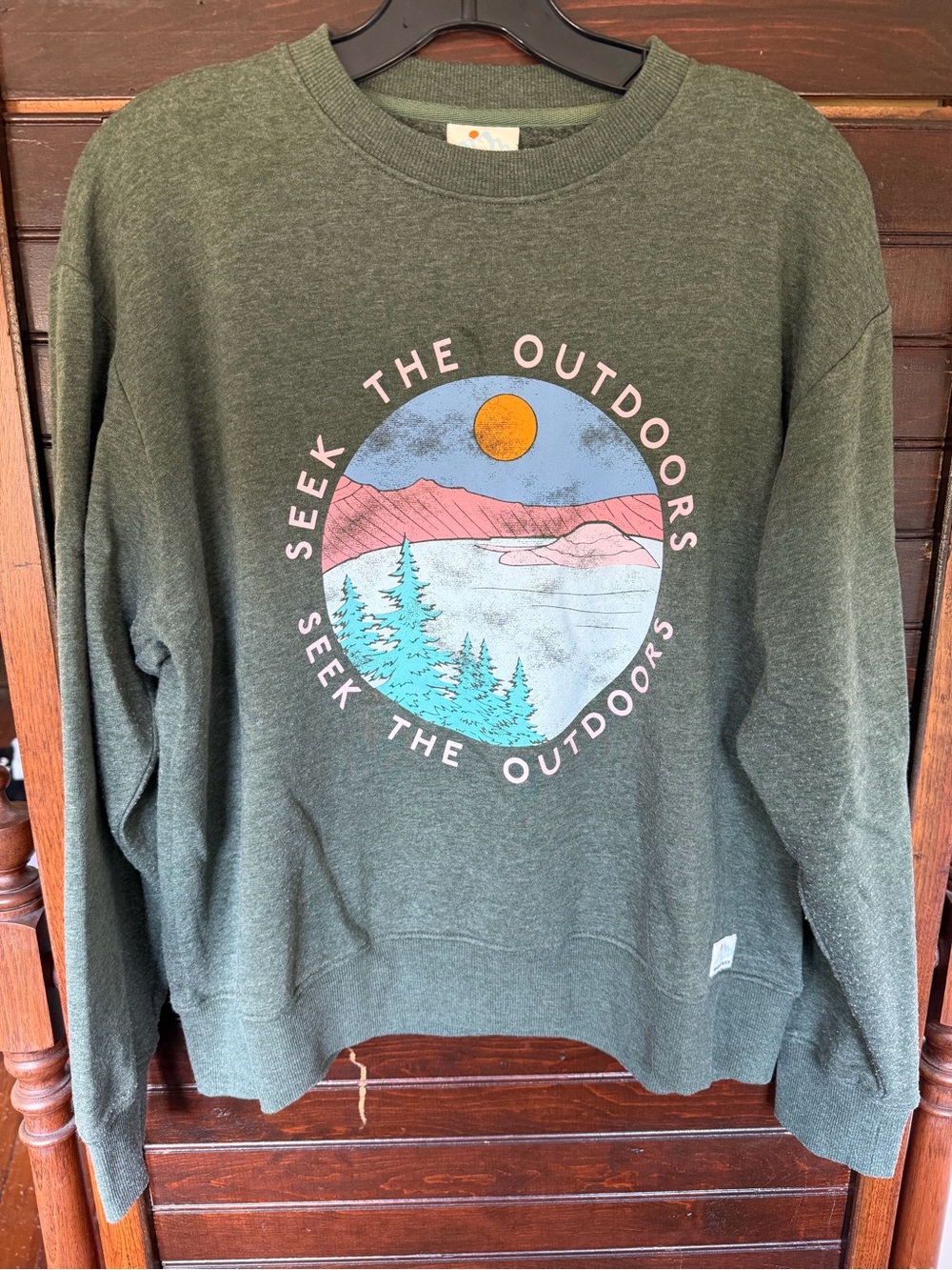 Mountain & Isles Crewneck Sweatshirt